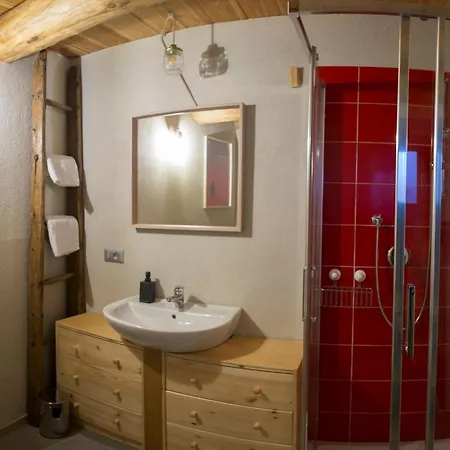 아파트 Alfabaita 삼페이레